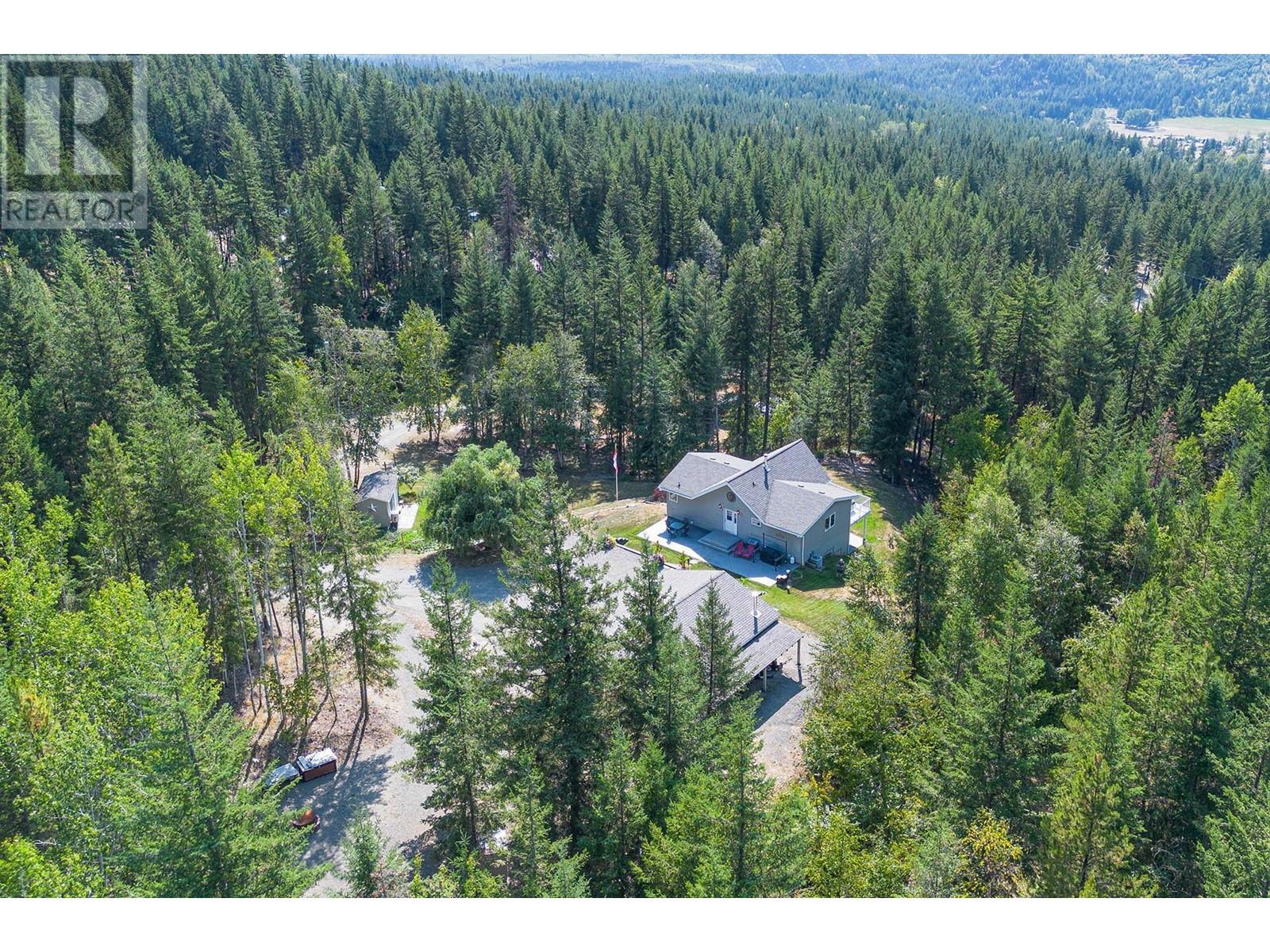 3520 GLENGROVE  Road Barriere