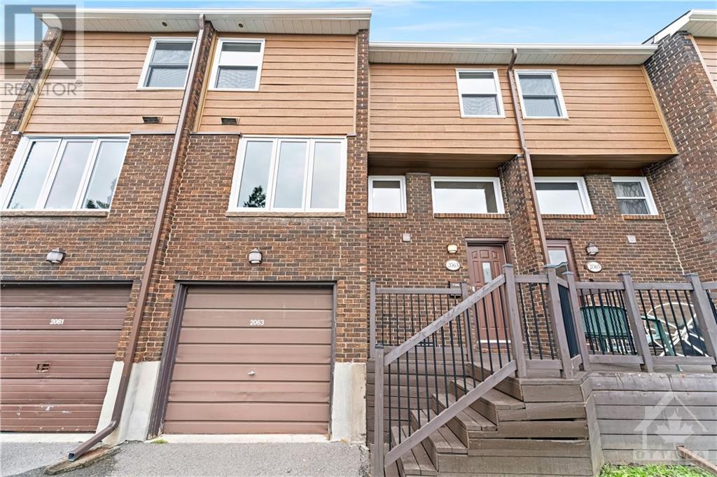 2063 Ena Lane, Ottawa, Ontario  K1B 4P3 - Photo 2 - 1418389