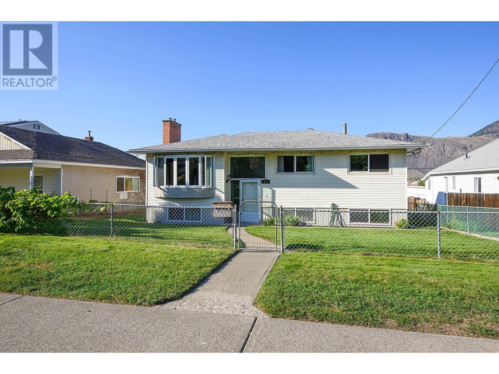 926 PINE  Street Kamloops