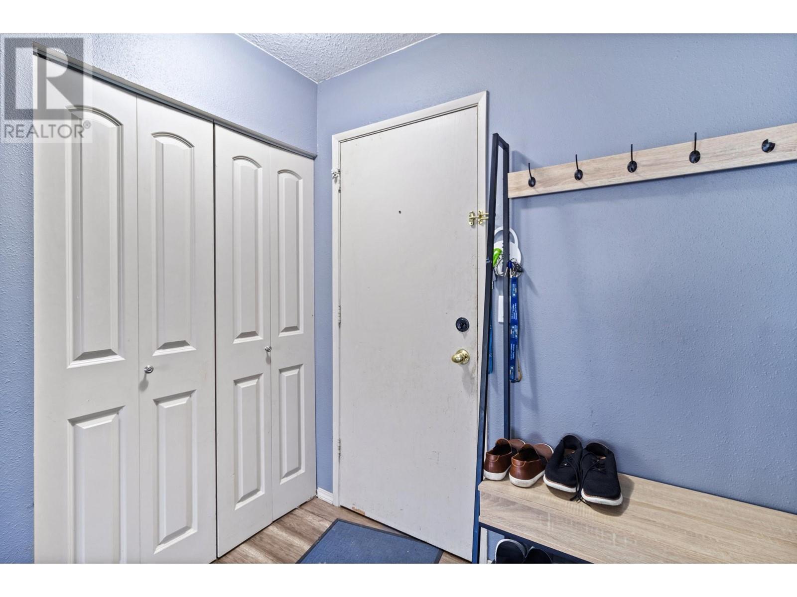 555 DALGLEISH Drive Unit# 202 Kamloops