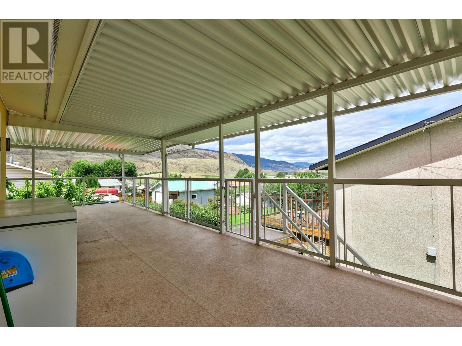 1118 MACLEAN  Drive Cache Creek