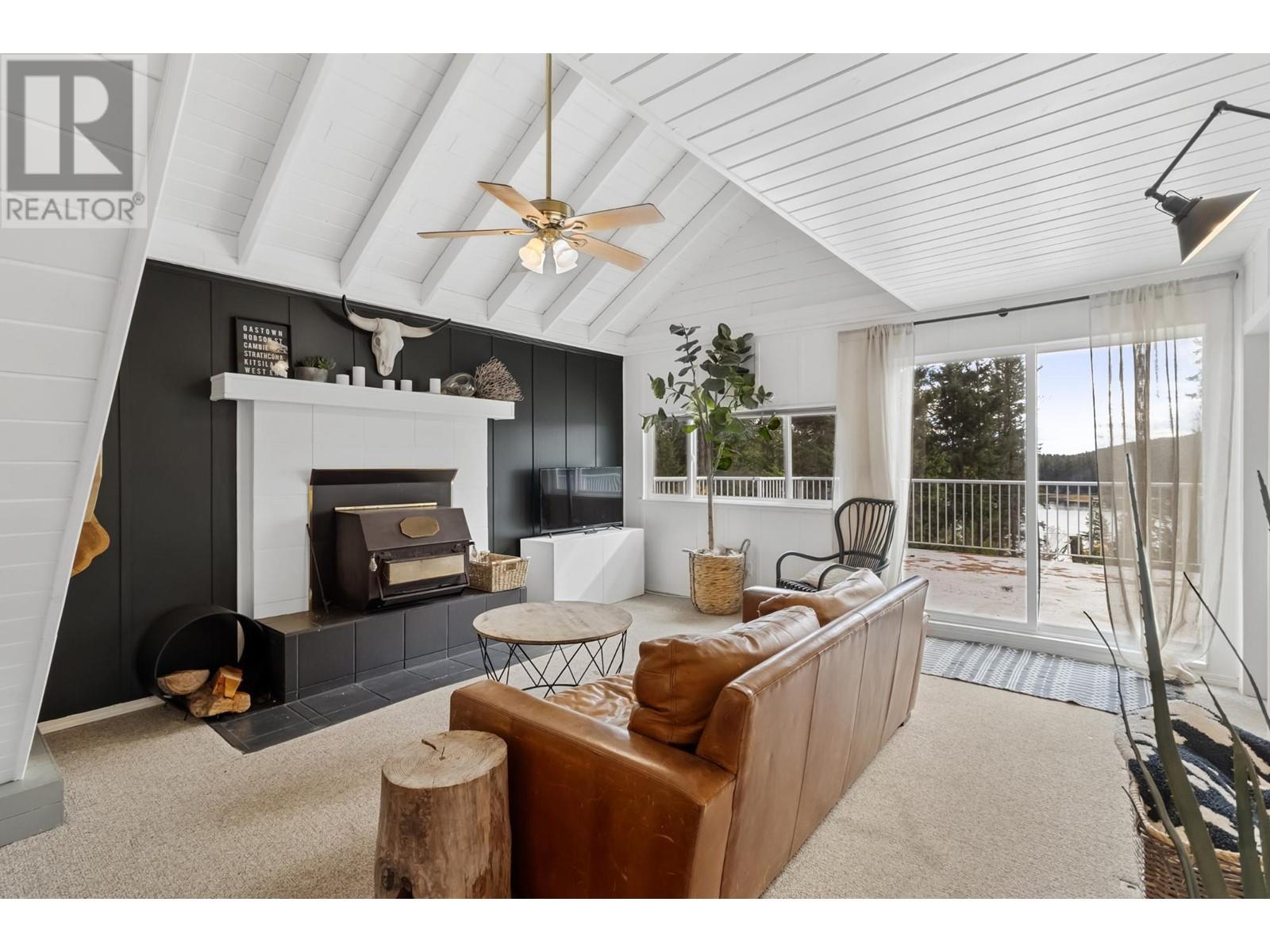 Property at 5033 LAUDER Road image 3