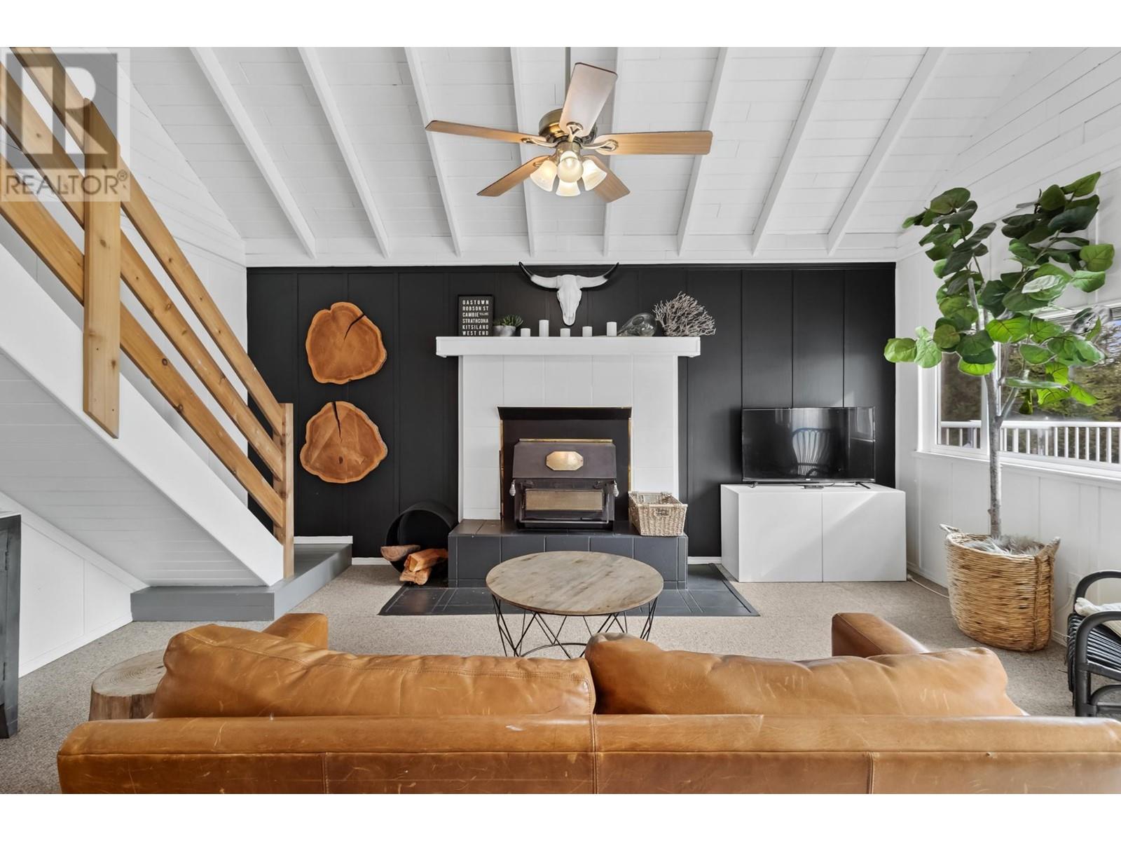 Property at 5033 LAUDER Road image 1