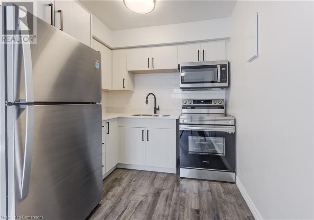 203 Mausser Avenue Unit# 7, Kitchener, Ontario  N2M 3K9 - Photo 4 - 40669036