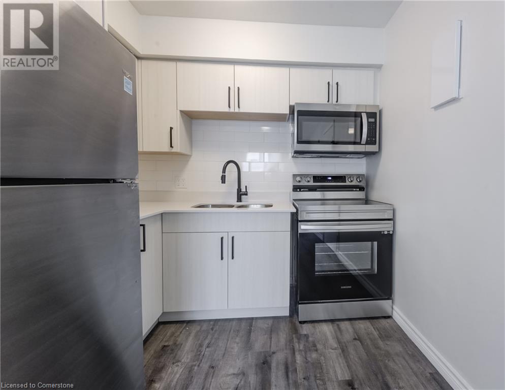 203 Mausser Avenue Unit# 7, Kitchener, Ontario  N2M 3K9 - Photo 5 - 40669036