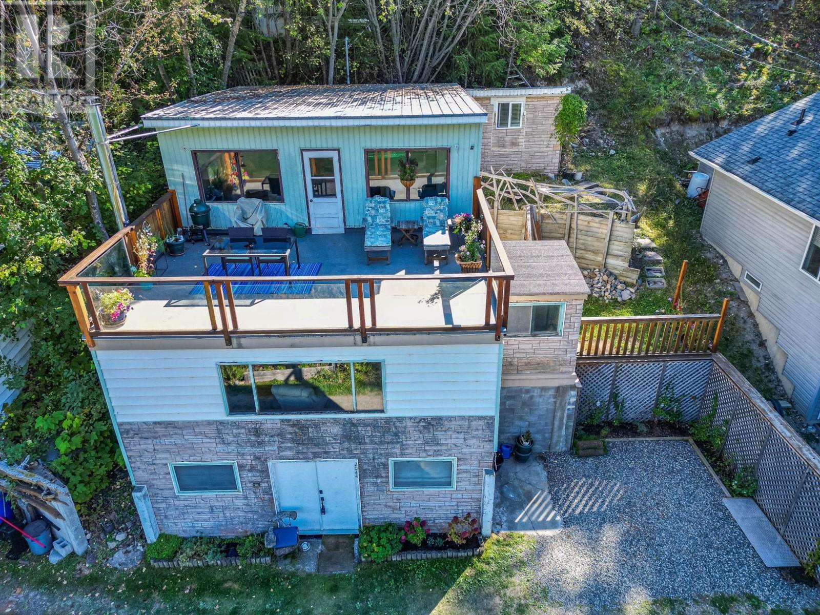 2044 PAUL LAKE Road Kamloops Photo 3