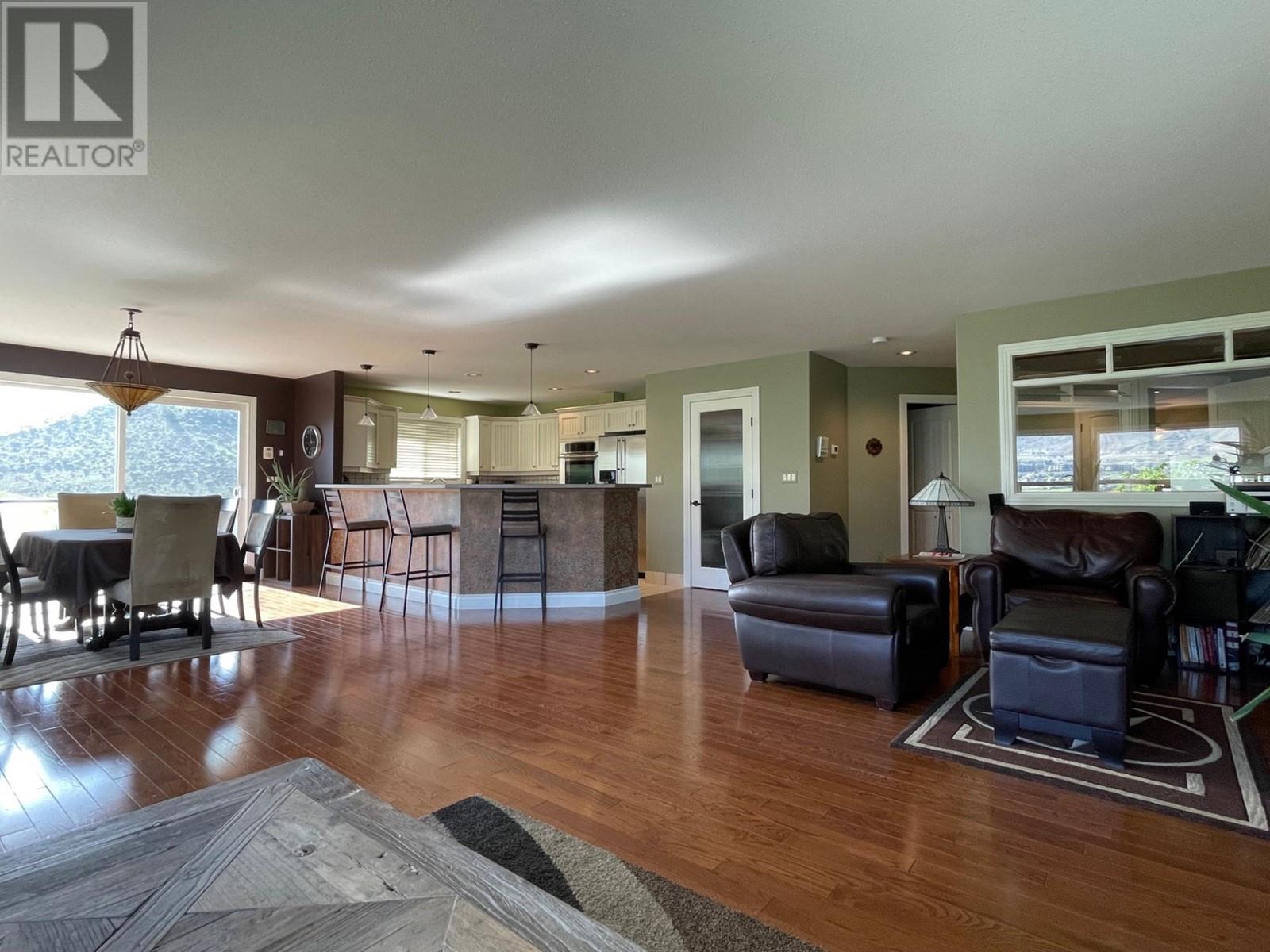 1491 PINE  Crescent Kamloops