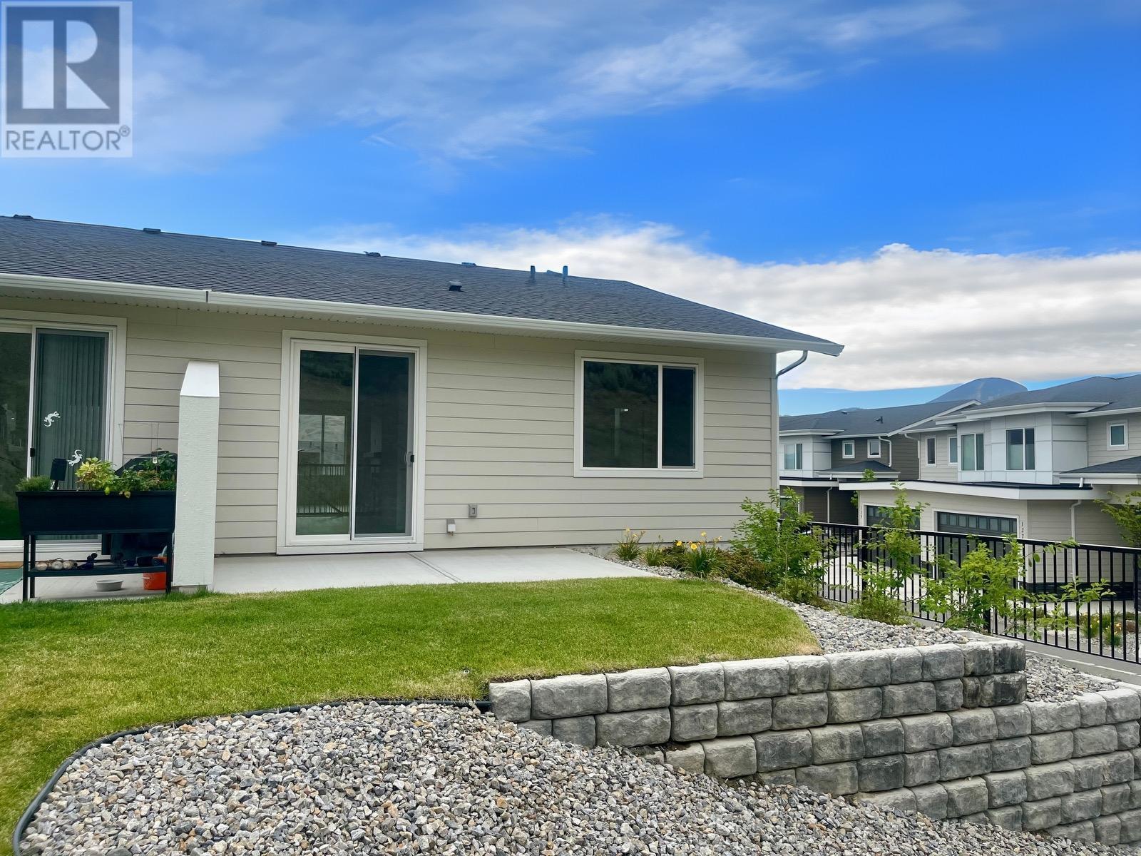 2045 STAGECOACH  Drive Unit# 121 Kamloops