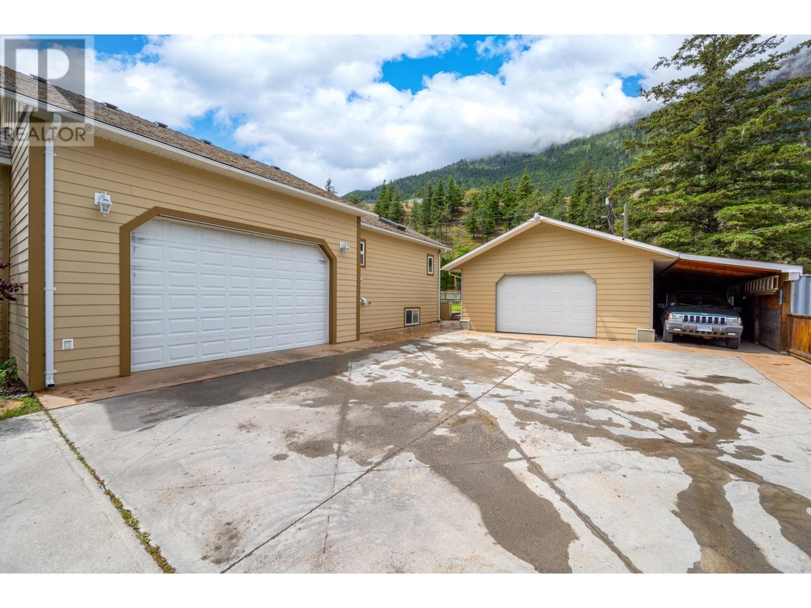 181 HOMESTEAD  Road Lillooet