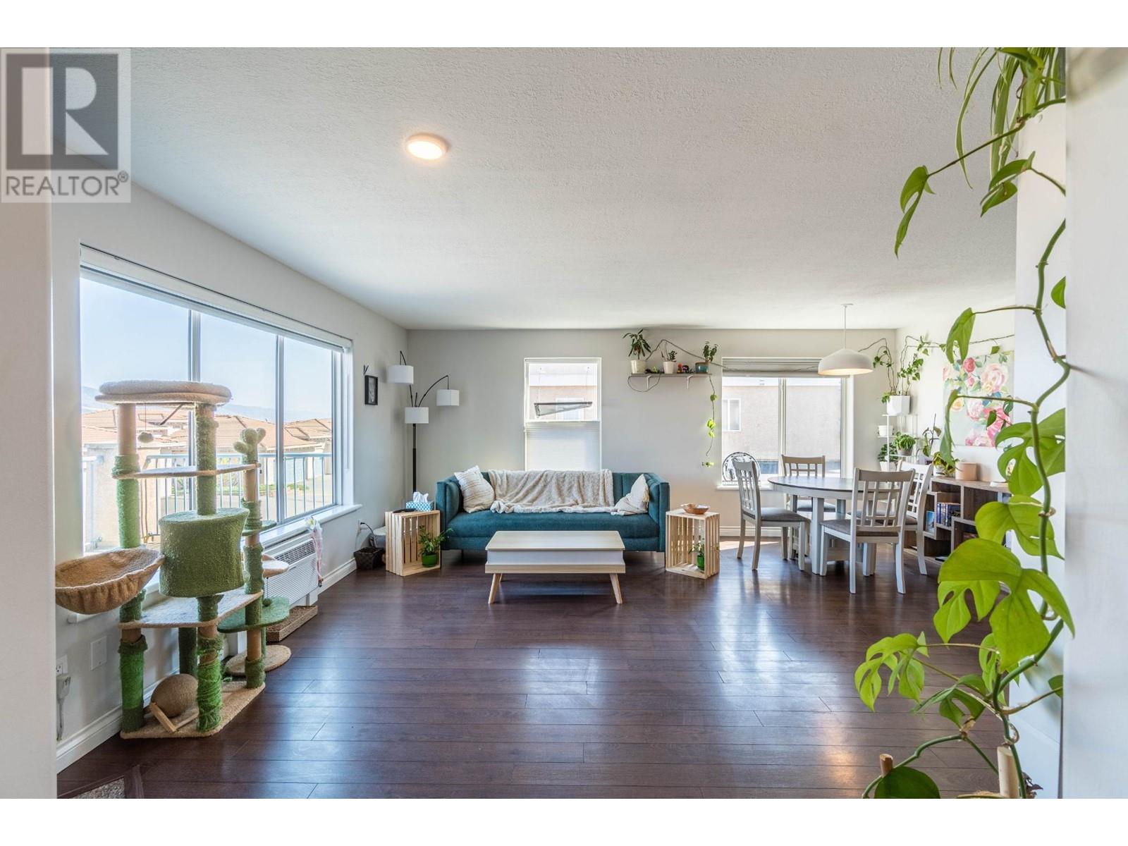 Property at 875 SAHALI Terrace Unit# 204 image 4
