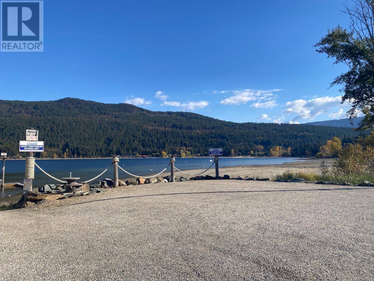 2538 FOREST Drive South Shuswap