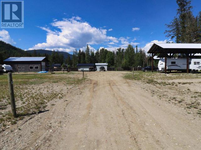 1701 Ireland  Road Unit# 9, North Shuswap, British Columbia  V0E 1M9 - Photo 22 - 177907