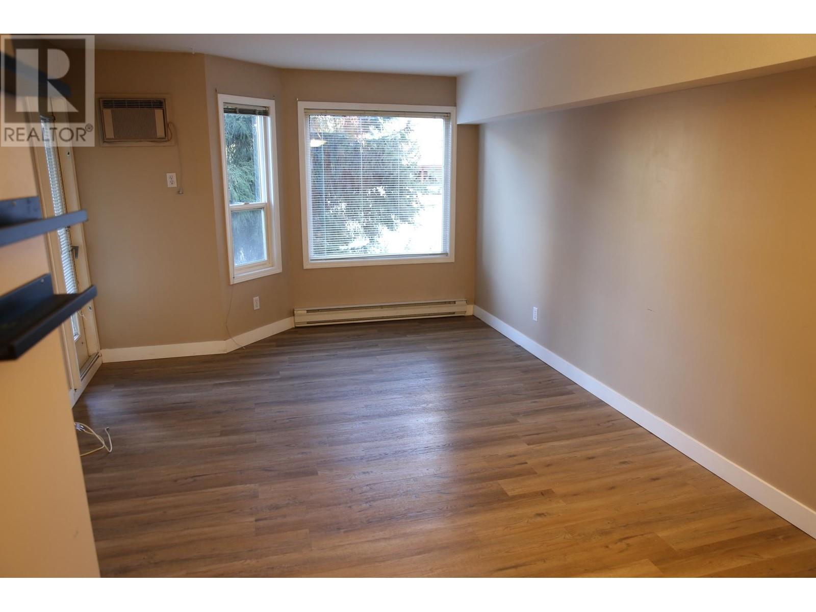 1160 HUGH ALLAN  Drive Unit# 208 Kamloops