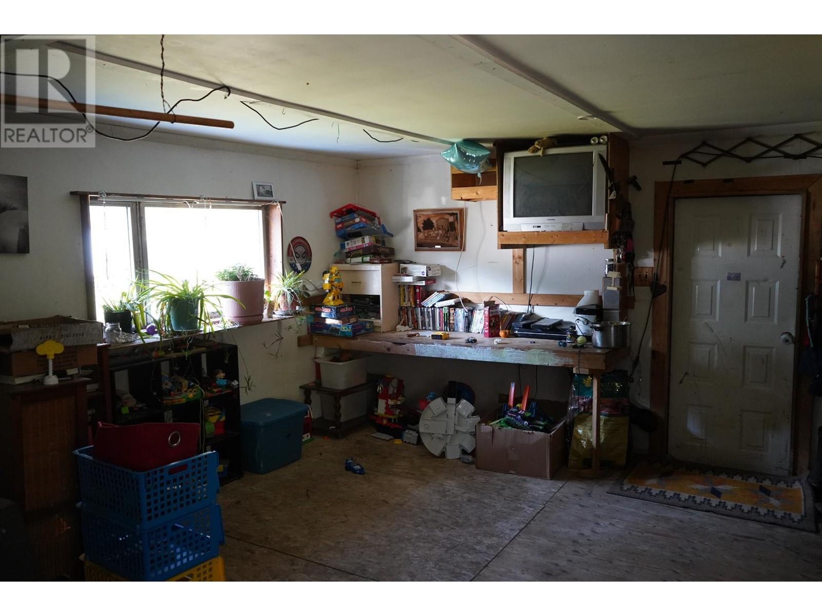 6881 Jesmond Road, Clinton, British Columbia  V0K 1K0 - Photo 4 - 181335