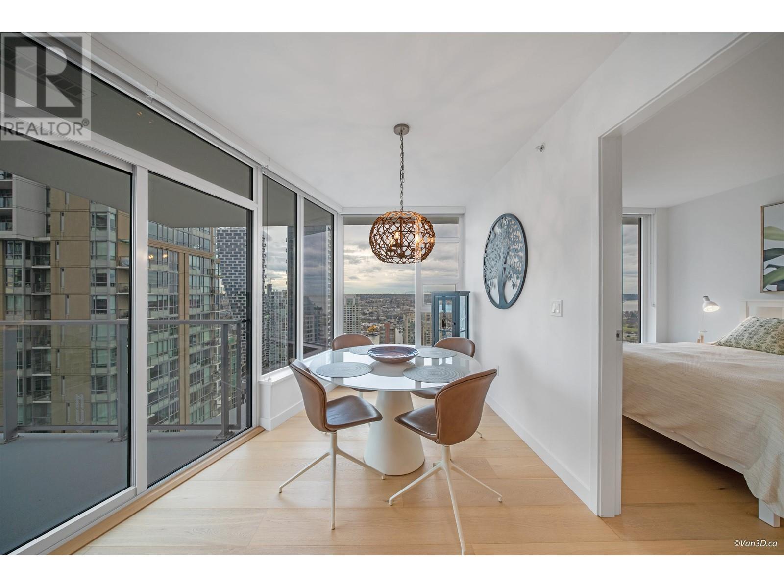 Listing Picture 5 of 30 : 2811 1289 HORNBY STREET, Vancouver / 溫哥華 - 魯藝地產 Yvonne Lu Group - MLS Medallion Club Member