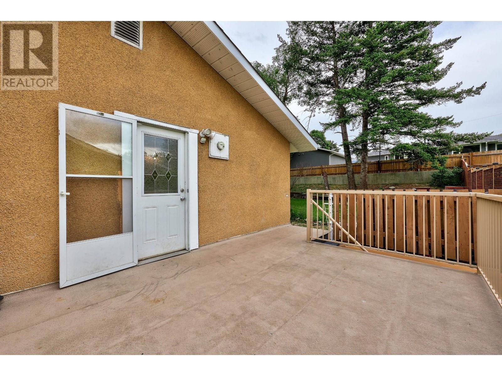 2173 GLENWOOD  Drive Kamloops