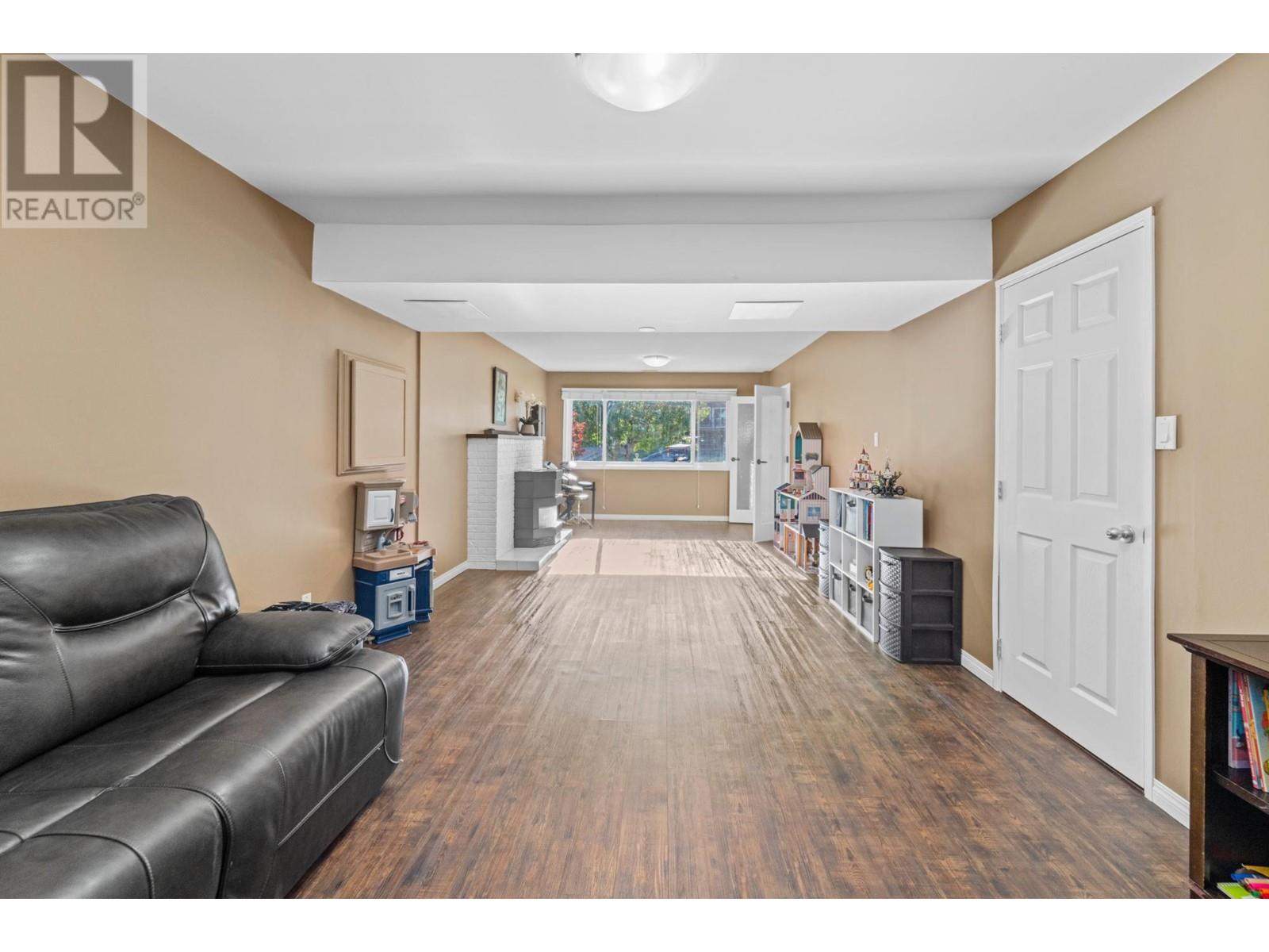 1880 SPRINGHILL  Drive Kamloops