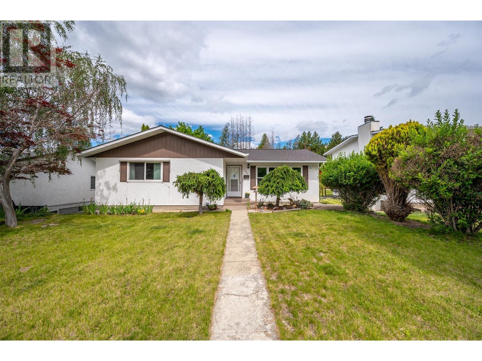 1725 Duncan Avenue E Penticton