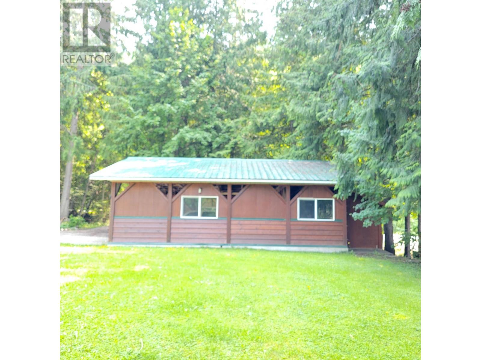 436 BAYVIEW  Road Nakusp