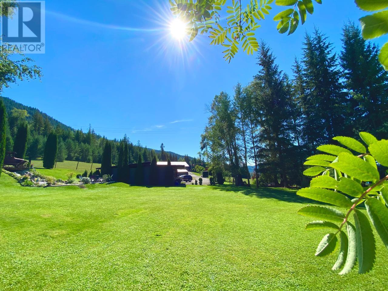 2505 BARLEY Road Rossland