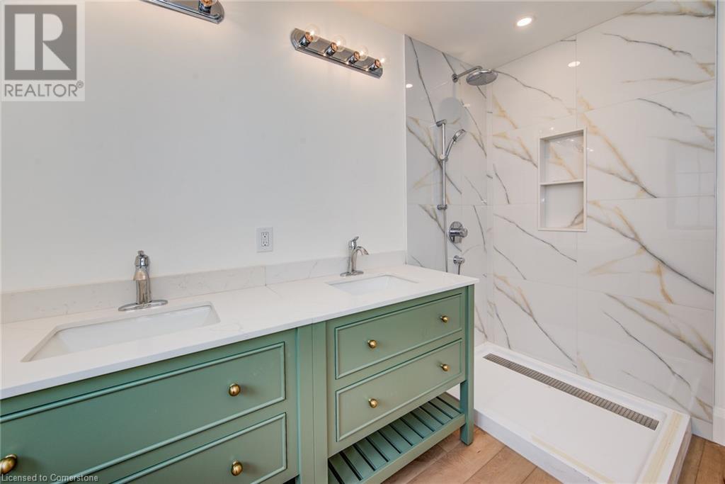 101 Wood Street, Kitchener, Ontario  N2G 2H9 - Photo 35 - 40669106