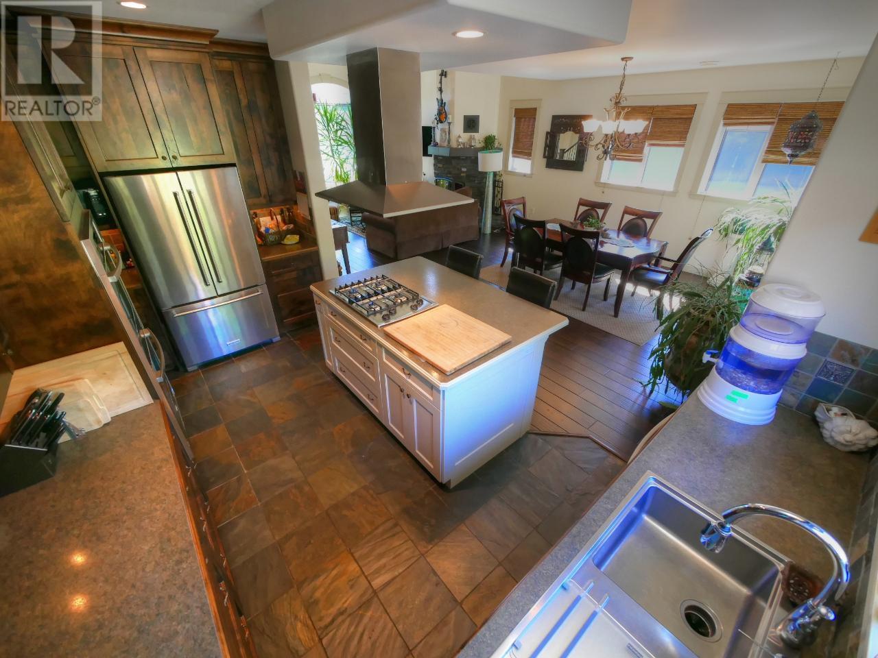 Property at 537 BLAKE Court image 5