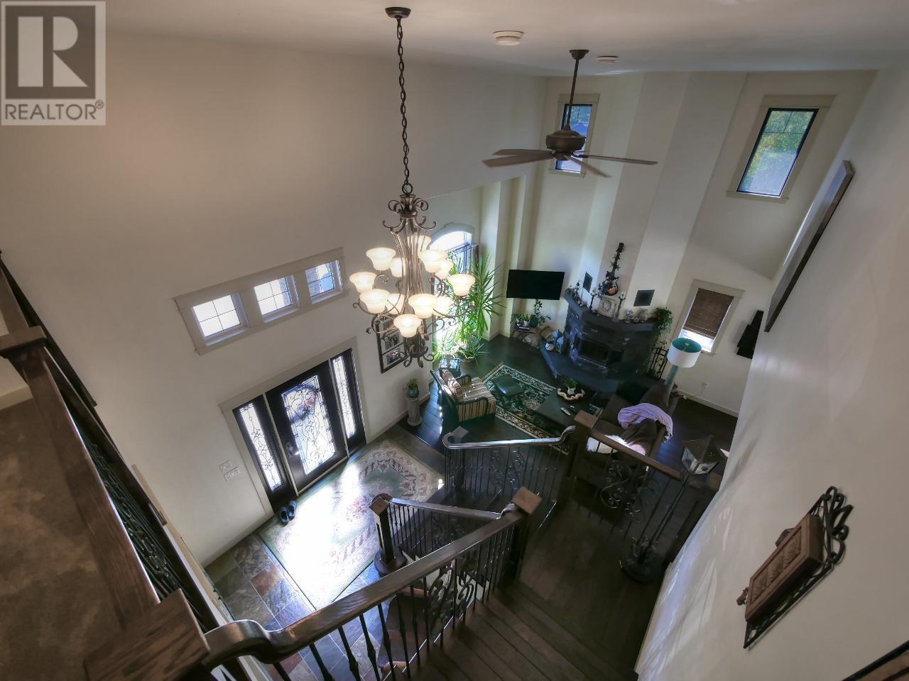 Property at 537 BLAKE Court image 3