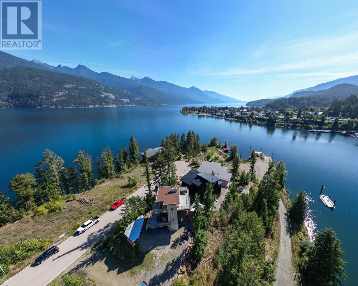 567 LARCH Drive Kaslo