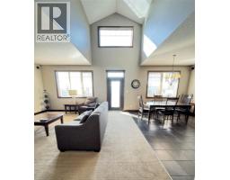 600 Bighorn Boulevard Unit# 633d Radium Hot Springs, Radium Hot Springs, Ca