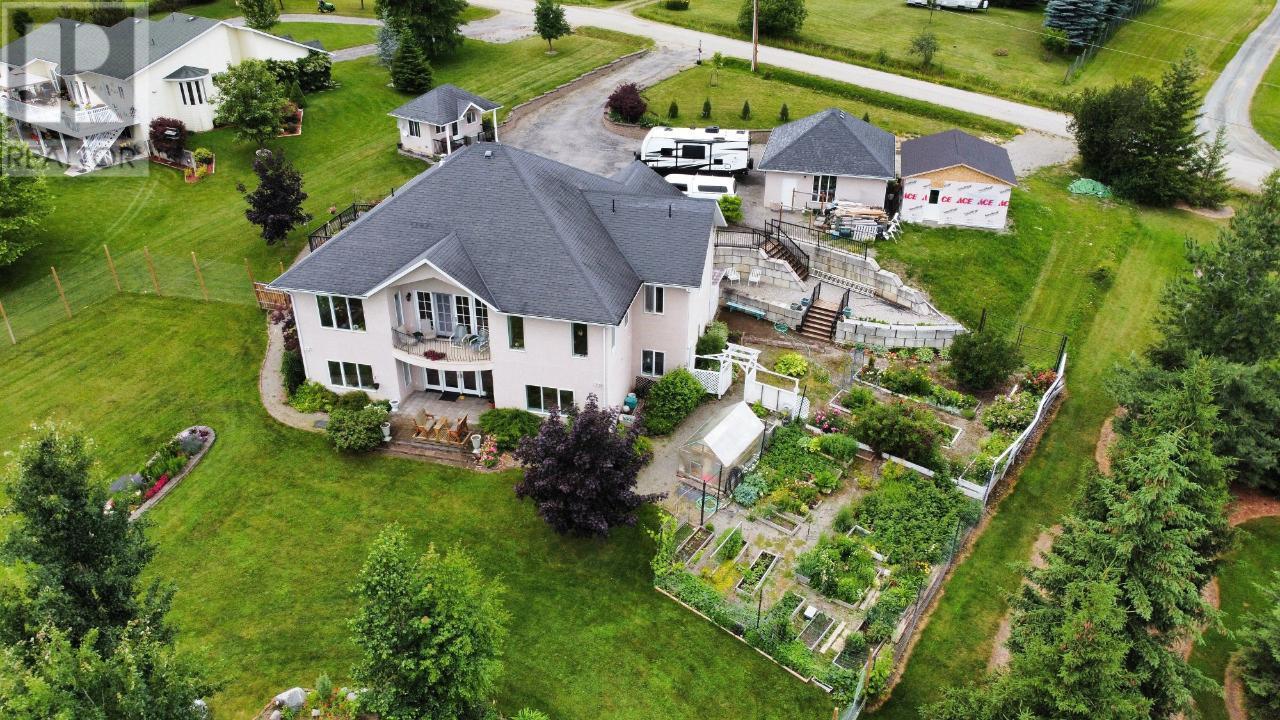 1062 Simmons Road, Creston, British Columbia V0B 1G7 - Photo 53 - 2475283