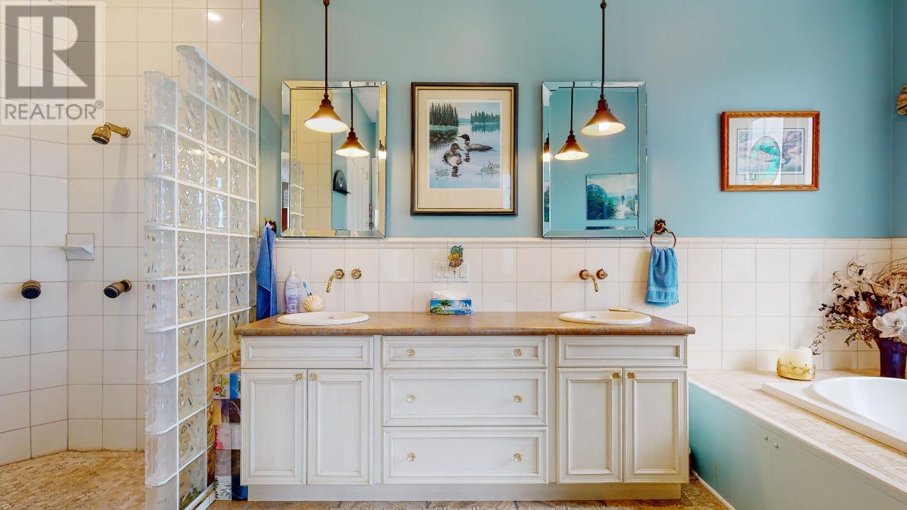 1062 Simmons Road, Creston, British Columbia V0B 1G7 - Photo 14 - 2475283