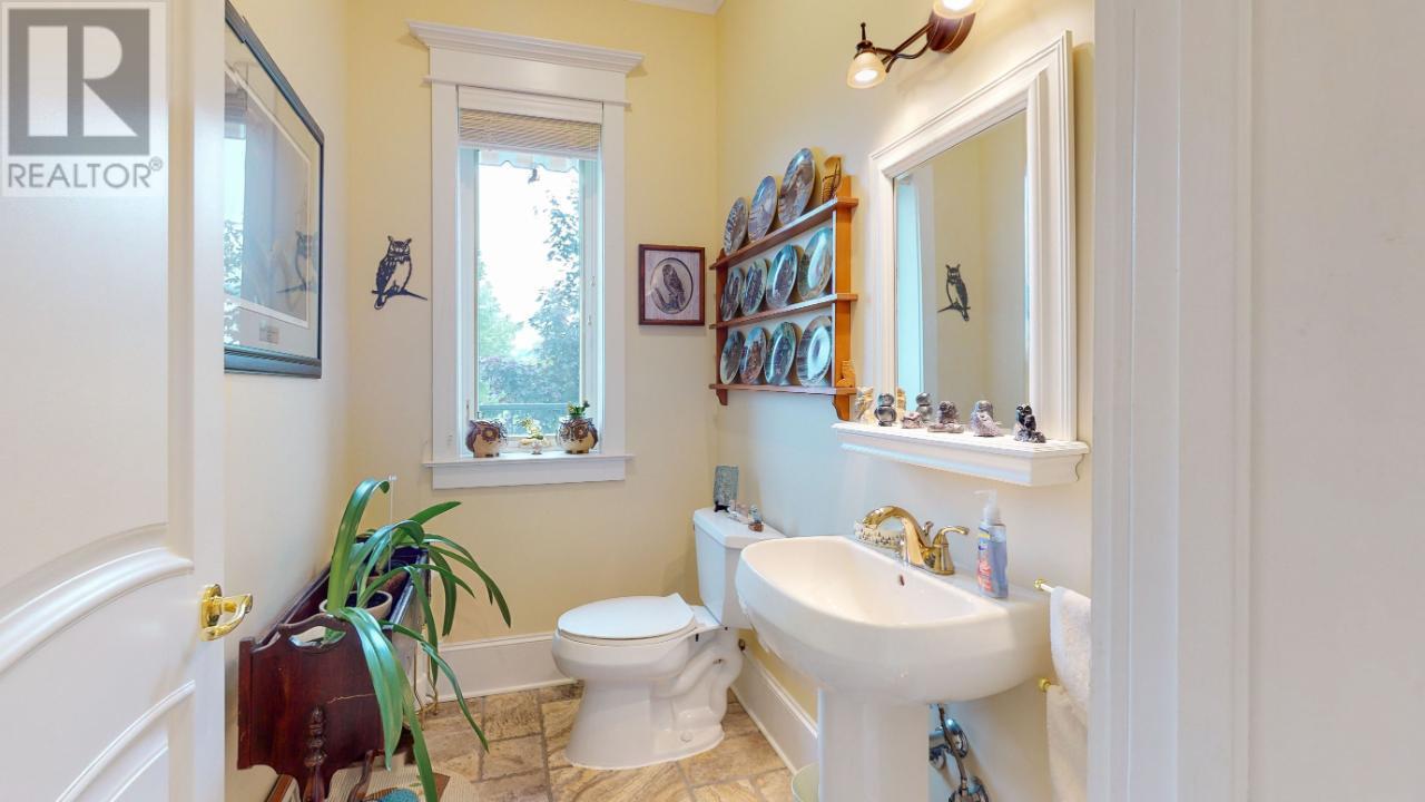 1062 Simmons Road, Creston, British Columbia V0B 1G7 - Photo 23 - 2475283