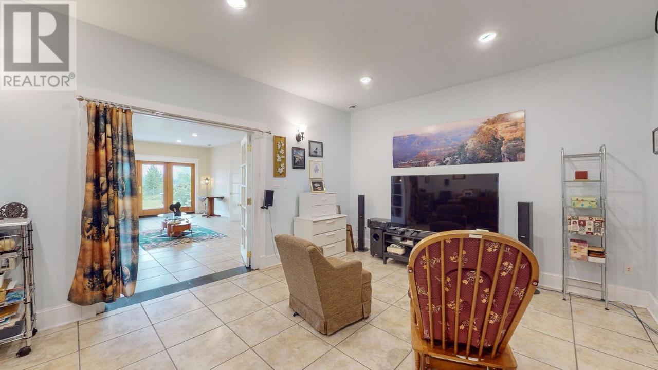 1062 Simmons Road, Creston, British Columbia V0B 1G7 - Photo 35 - 2475283