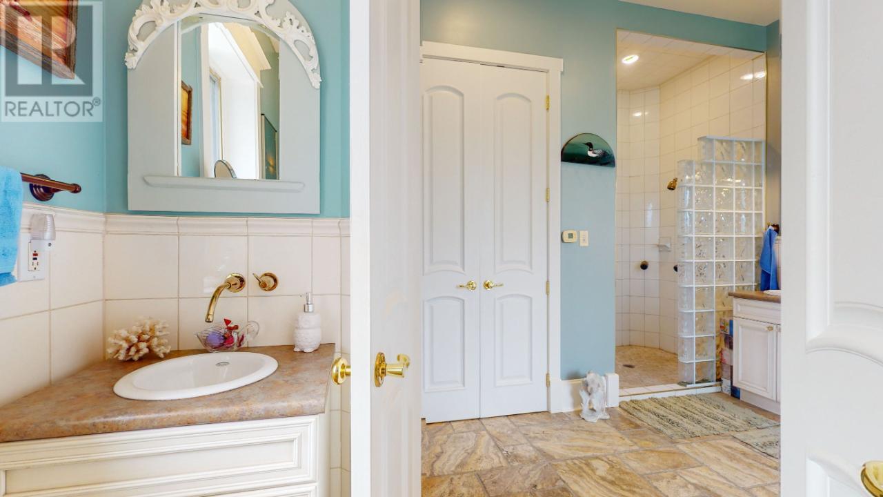 1062 Simmons Road, Creston, British Columbia V0B 1G7 - Photo 16 - 2475283