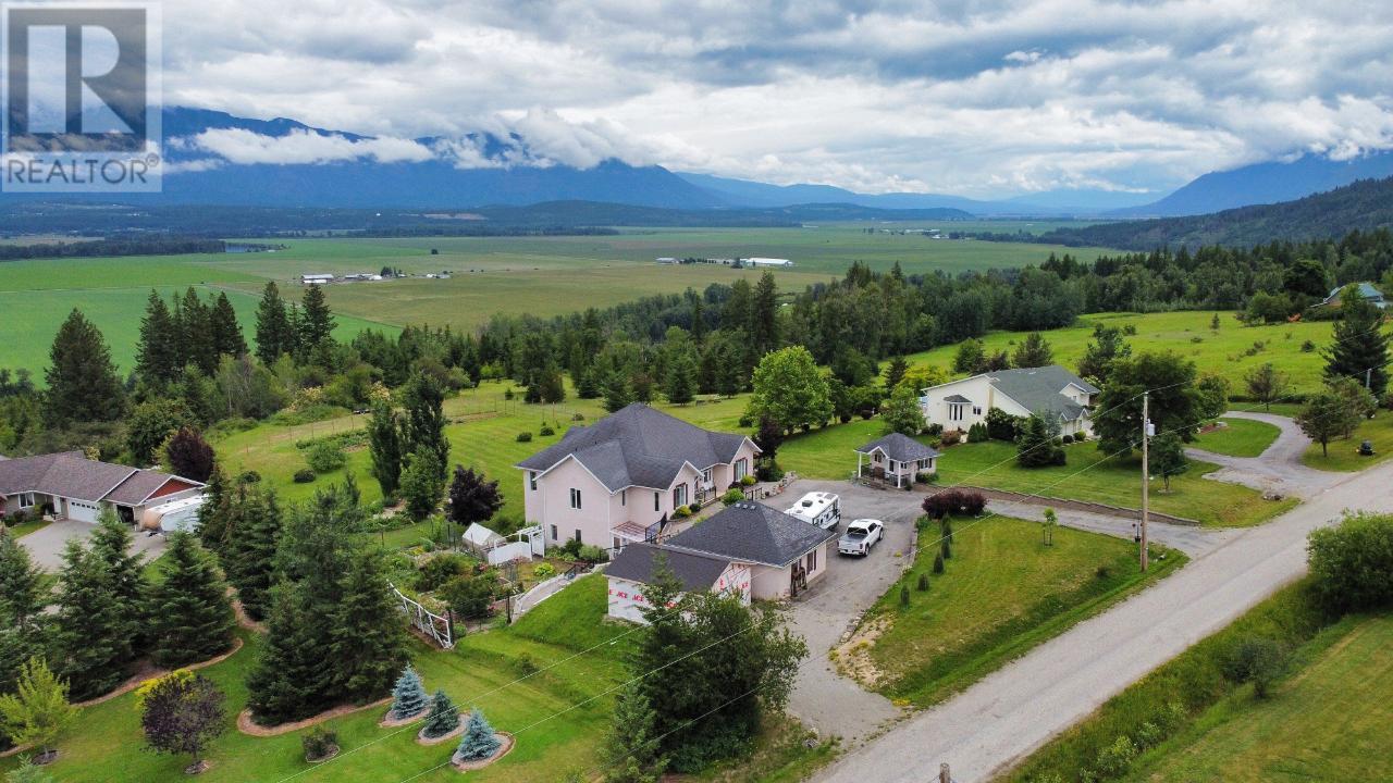 1062 Simmons Road, Creston, British Columbia V0B 1G7 - Photo 55 - 2475283