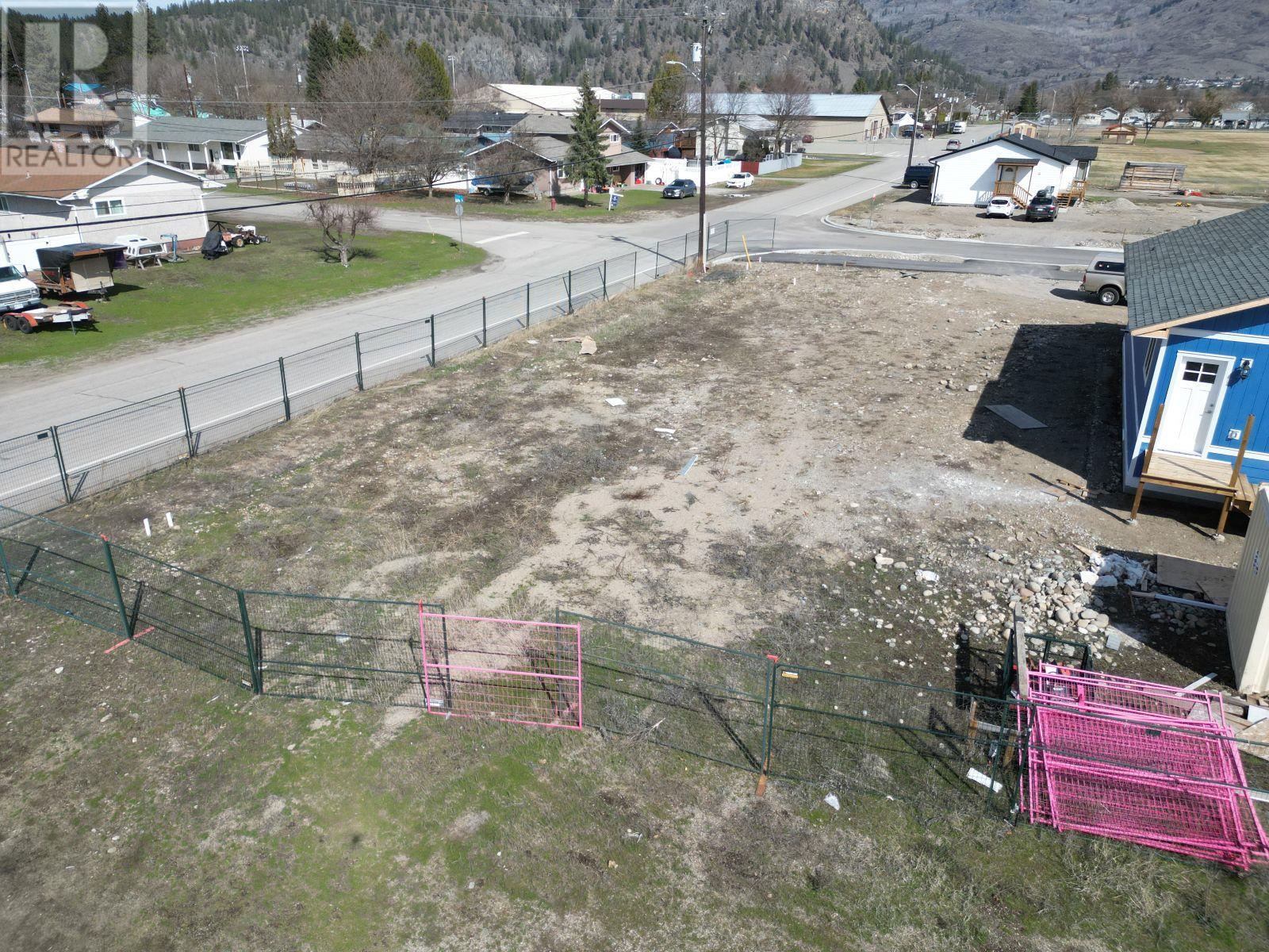 7125 22nd Avenue, Grand Forks, British Columbia V0H 1H0 - Photo 5 - 2475641