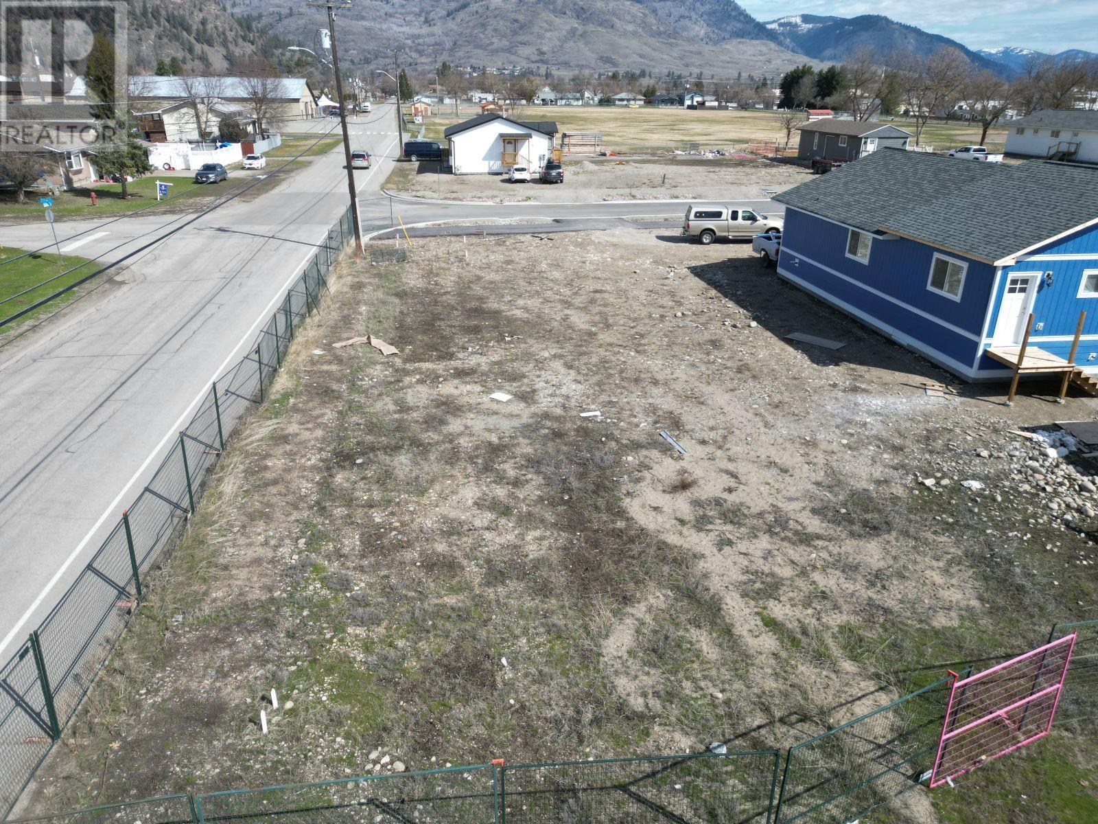 7125 22nd Avenue, Grand Forks, British Columbia V0H 1H0 - Photo 4 - 2475641