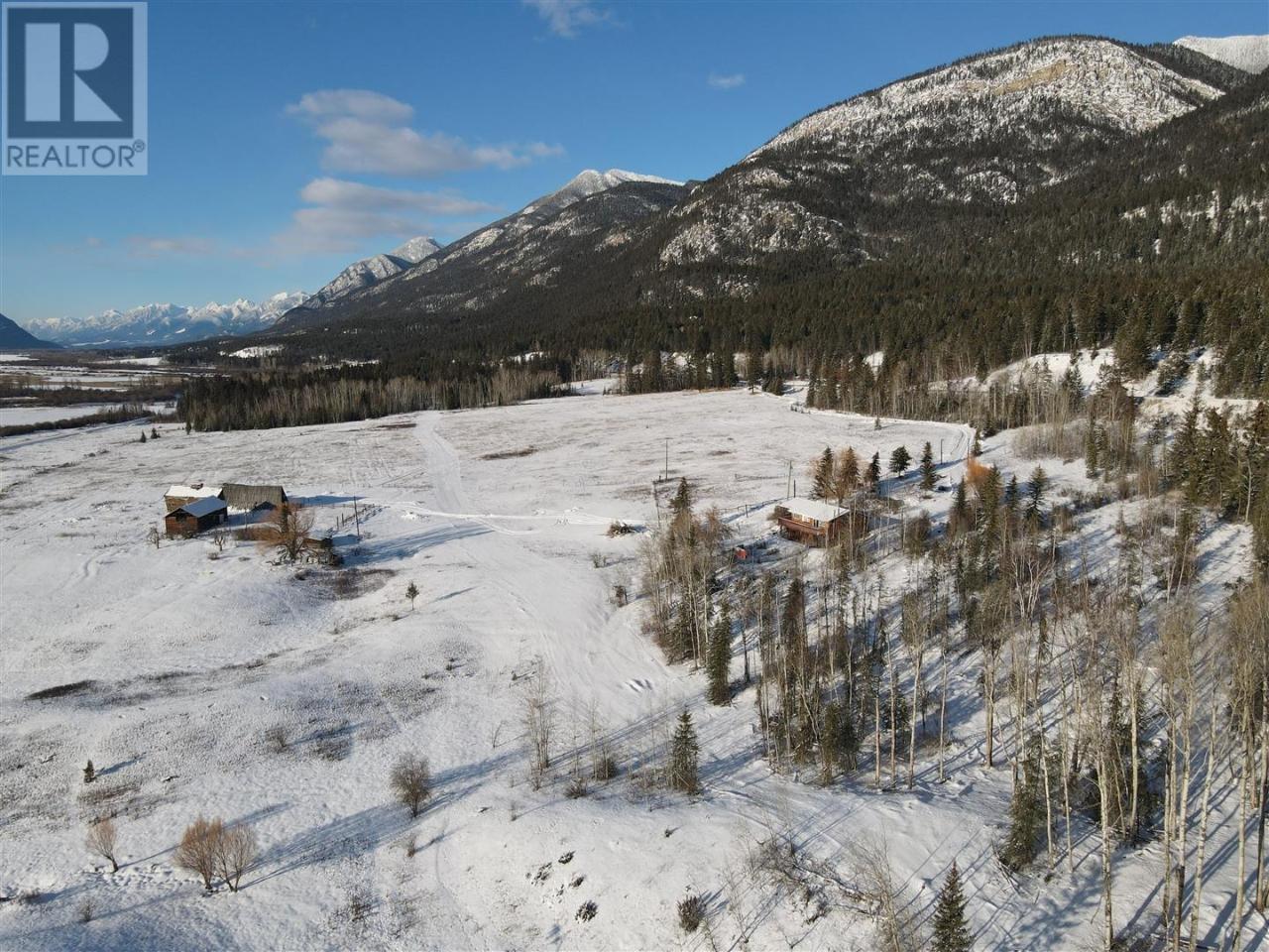 2755  95 Highway, Brisco, British Columbia