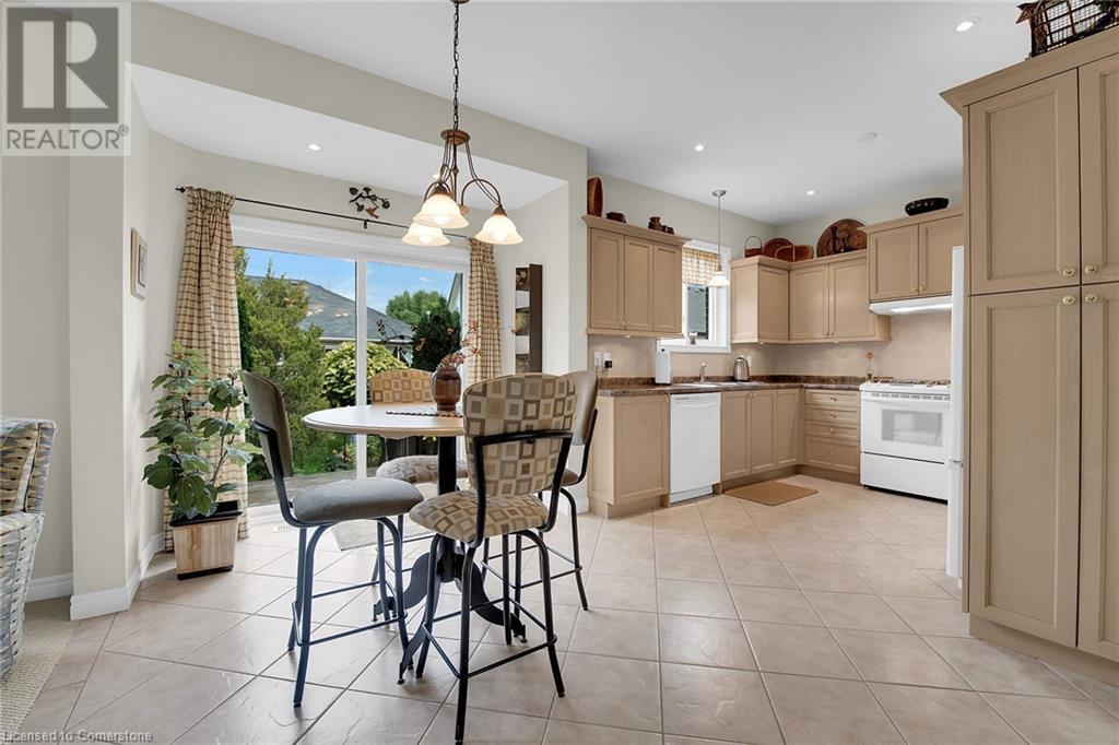 24 Jeanette Avenue, Grimsby, Ontario  L3M 5P2 - Photo 14 - 40670642