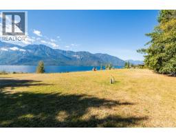 13501 3A Highway Unit# L, boswell, British Columbia