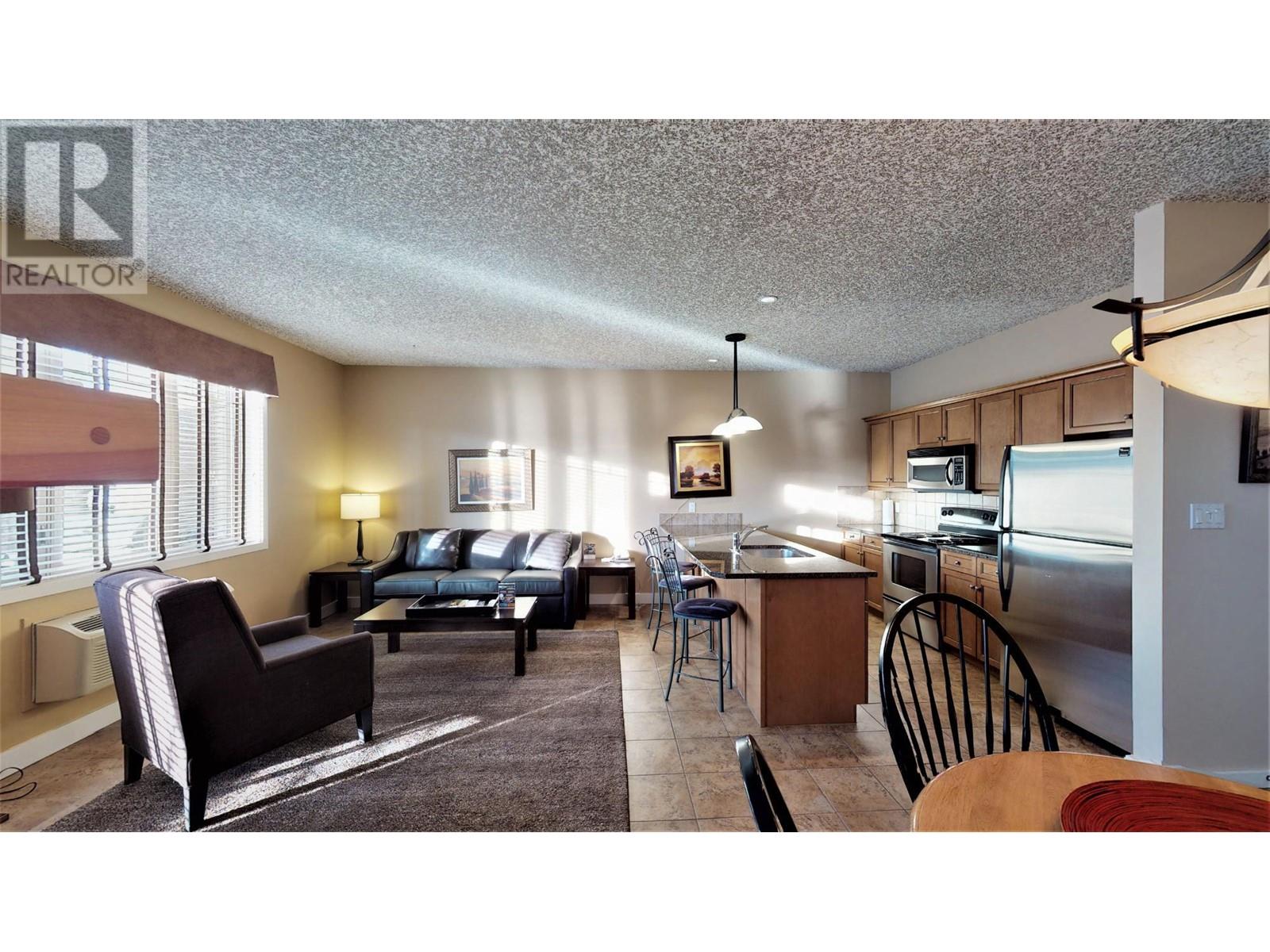 400 BIGHORN  Boulevard Unit# 415 Q Radium Hot Springs