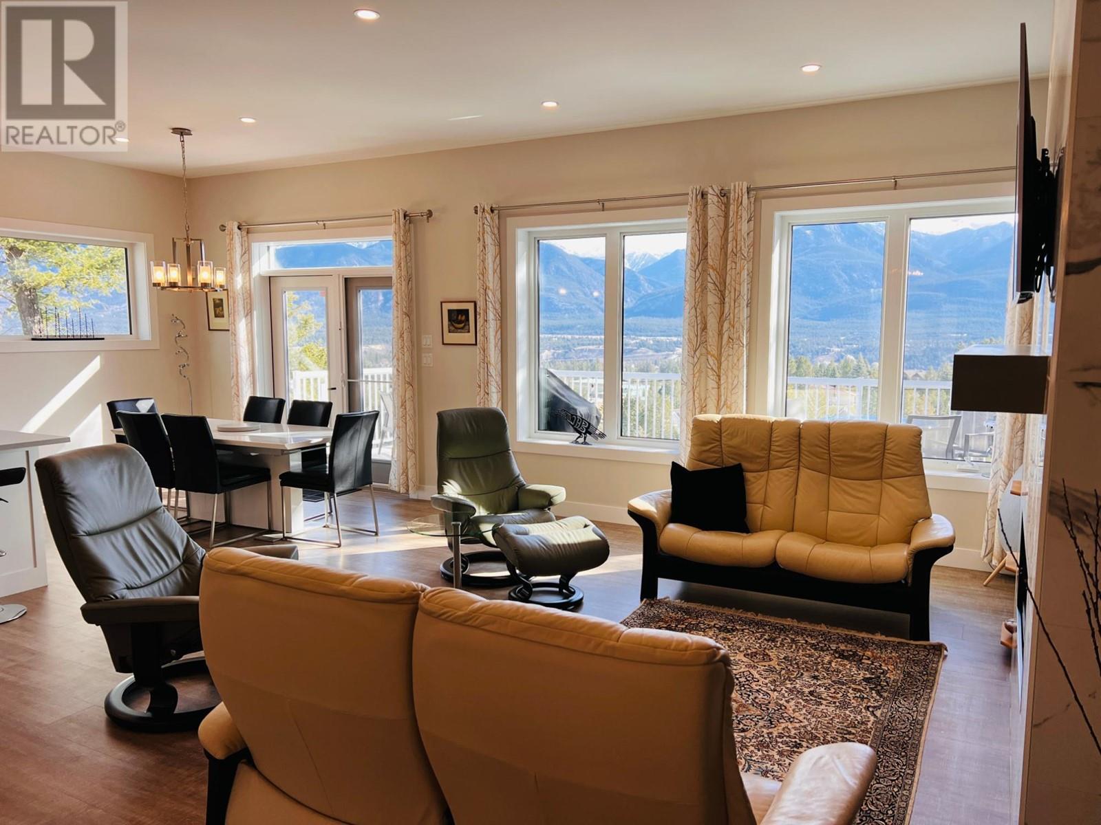 1711 PINE RIDGE MOUNTAIN  Place Invermere