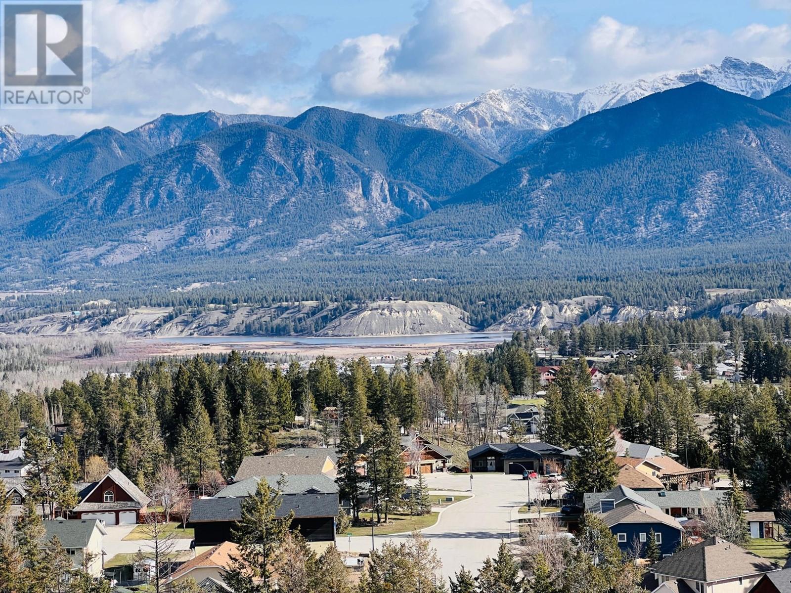 1711 PINE RIDGE MOUNTAIN  Place Invermere