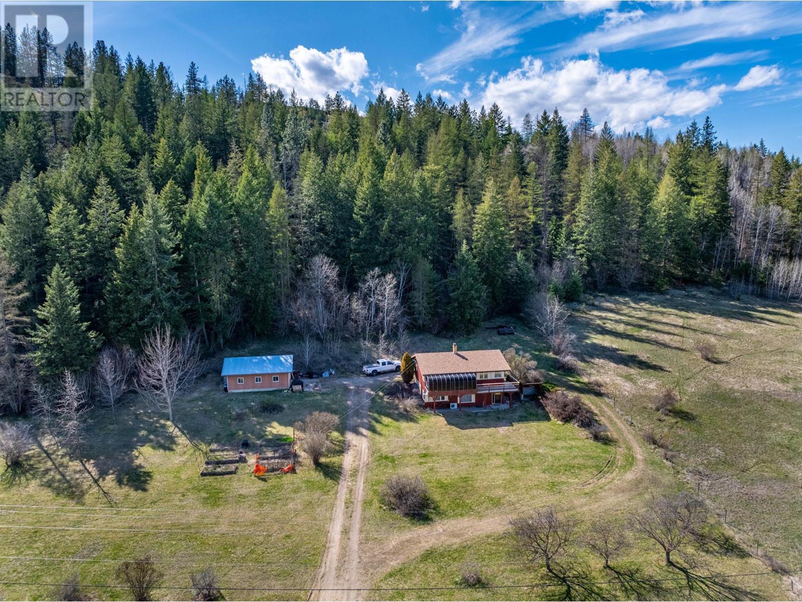 3481 CRESTVIEW  Road Creston