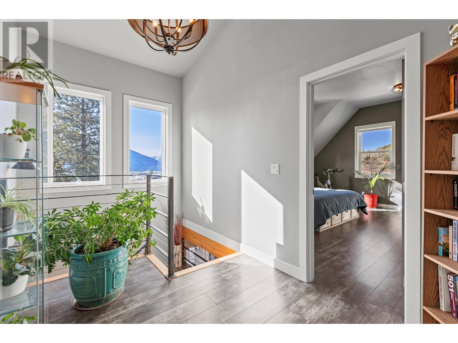 1200 16th N Avenue, Creston, British Columbia V0B 1G5 - Photo 33 - 2476461