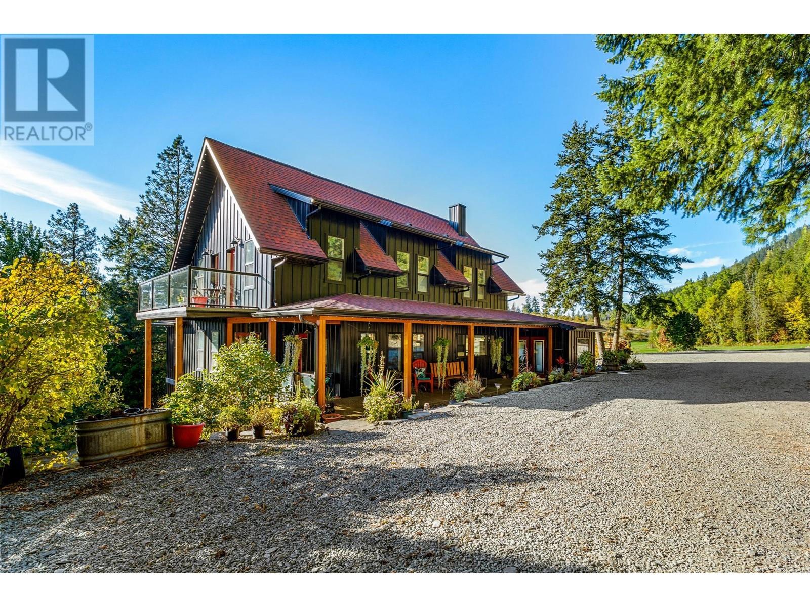 1200 16th N Avenue, Creston, British Columbia V0B 1G5 - Photo 6 - 2476461