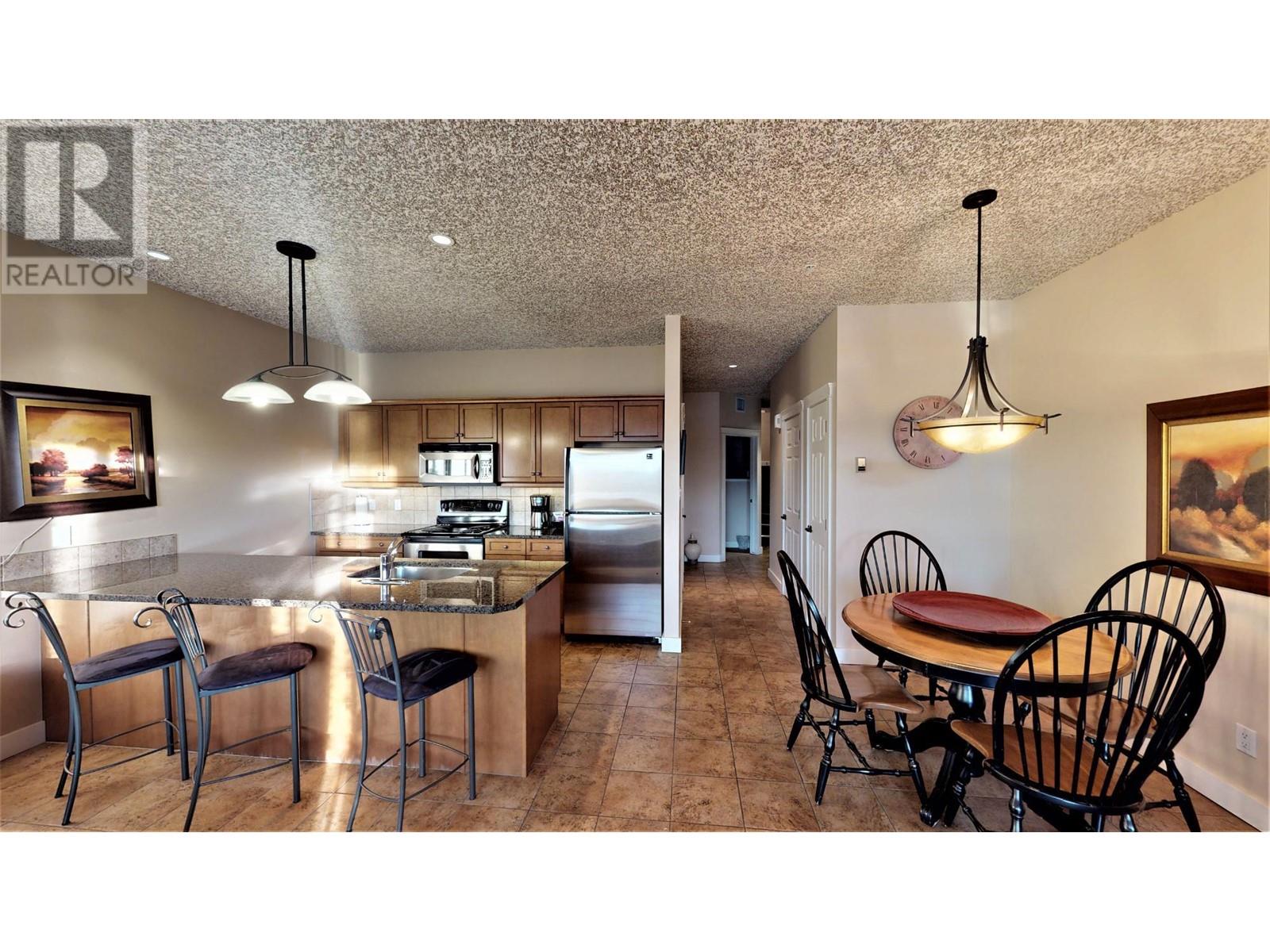 400 BIGHORN  Boulevard Unit# 415 N Radium Hot Springs