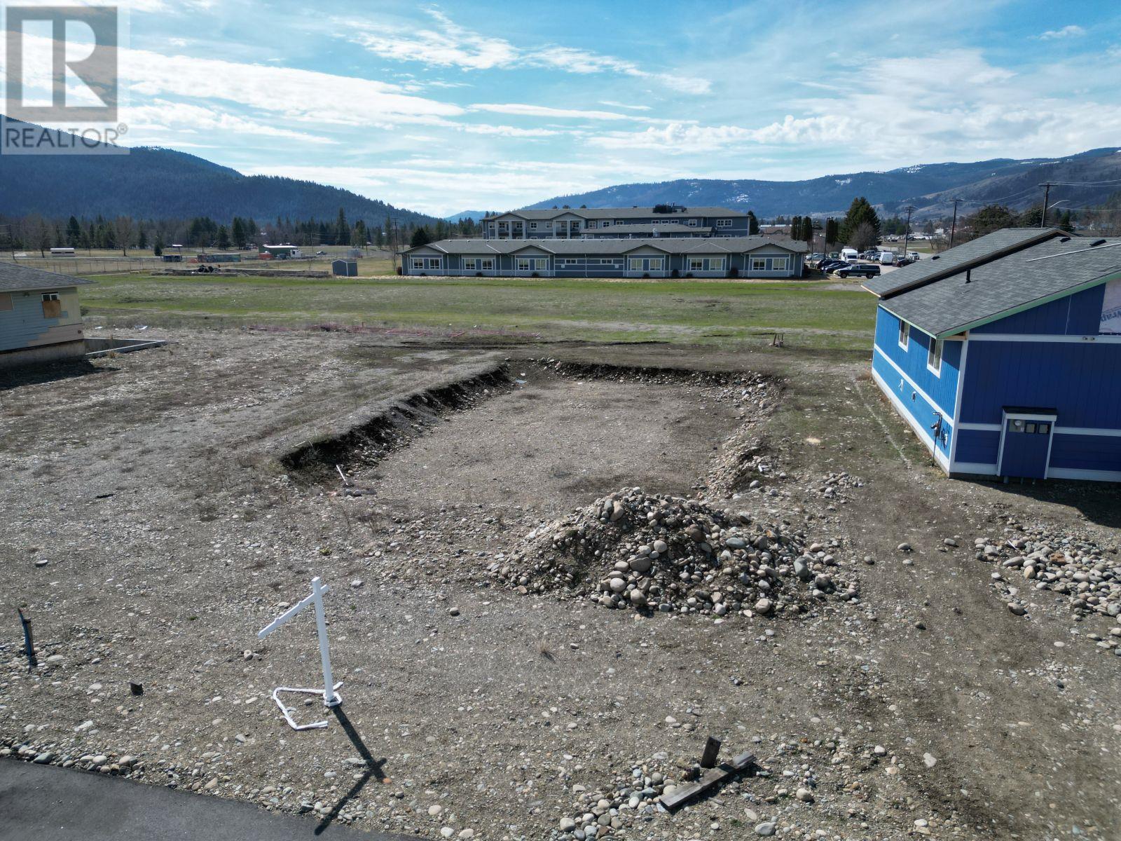 7165 22ND Street, grand forks, British Columbia