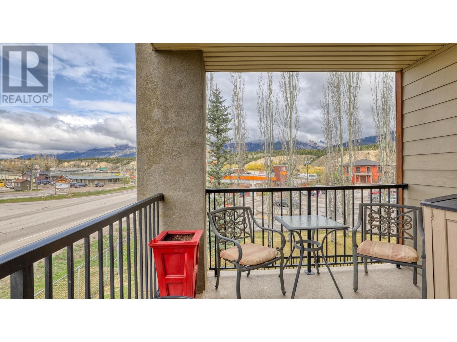 205 THIRD  Avenue Unit# 3216 Invermere