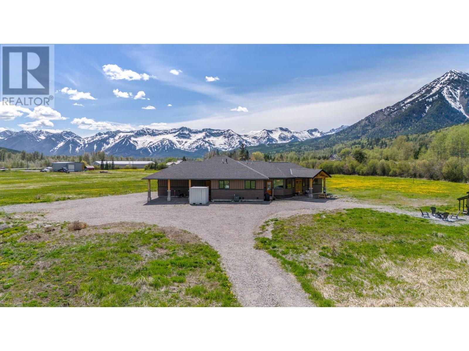 6385  3 Highway, Fernie, British Columbia  V0B 1M0 - Photo 2 - 2477109